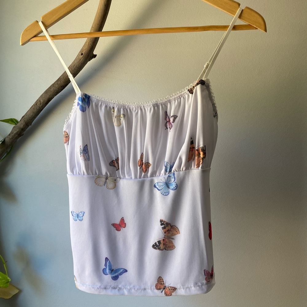 Sweet Lilac Baby Doll Spaghetti Strap Butterfly Print 90’s Style Top Size Med.